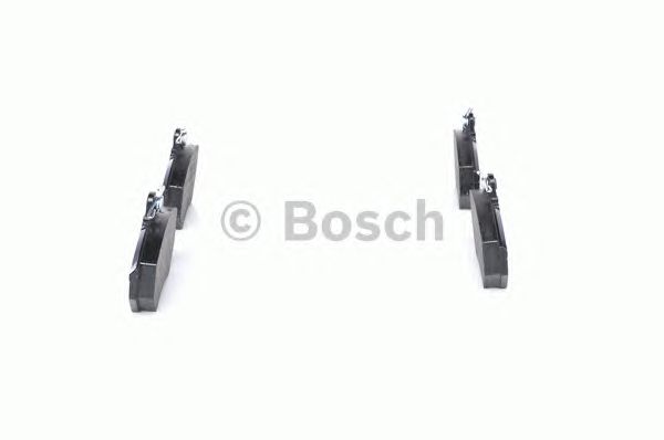 0986460943 BOSCH Гальмівні колодки до дисків BP5136