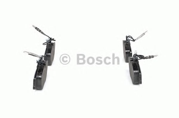 0986424033 BOSCH Гальмівні колодки до дисків BP0166