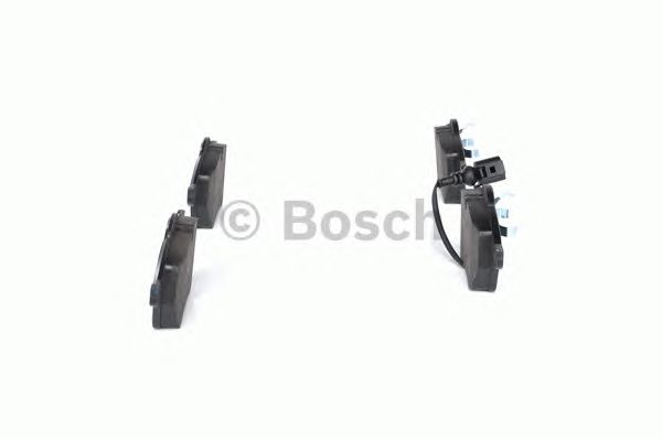 0986494018 BOSCH Гальмівні колодки до дисків BP2626